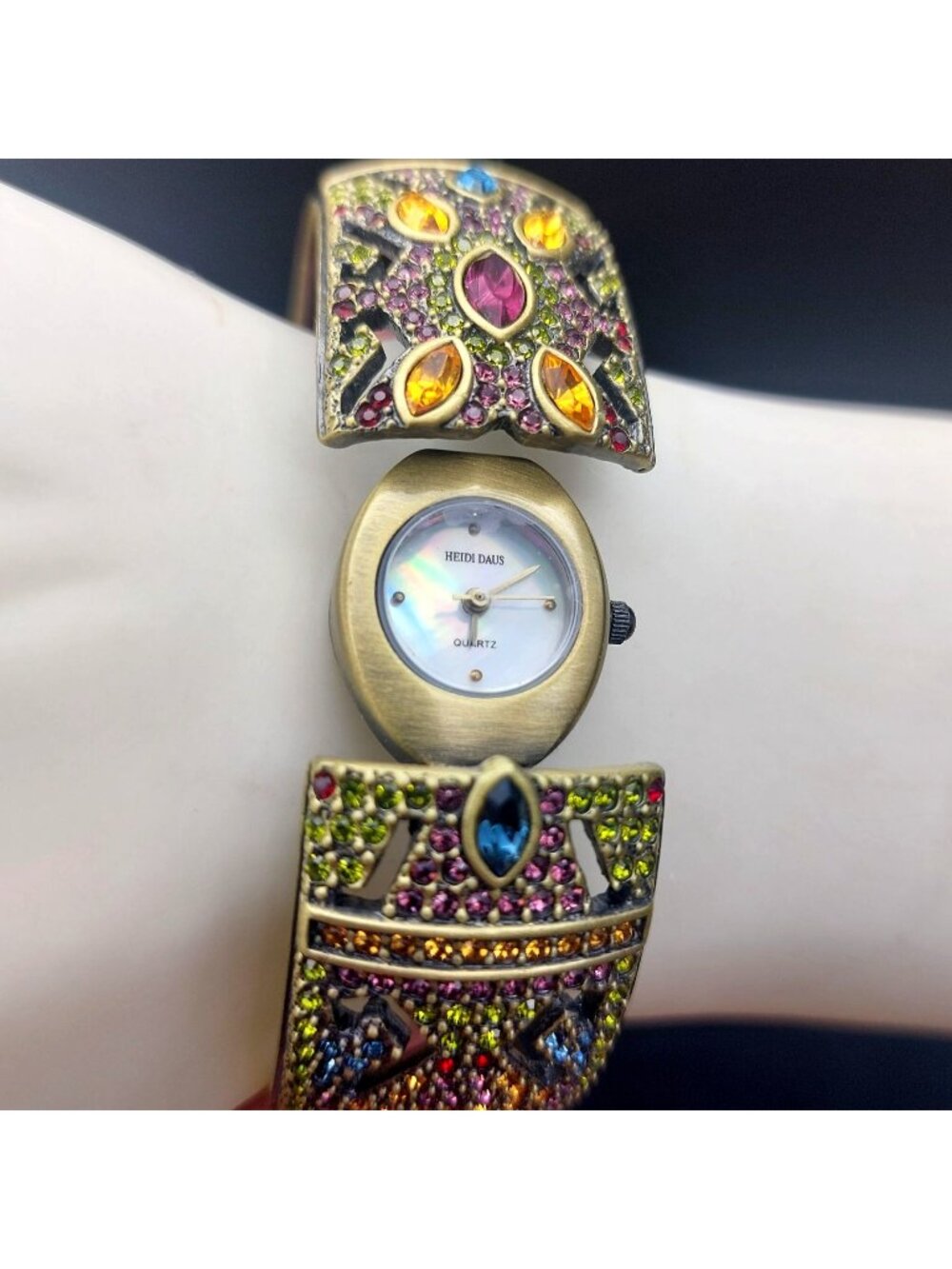 Heidi Daus Everlasting Elegance Hidden Bangle Watch Swarovski Crystal Like New